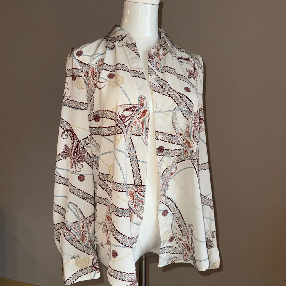 H&M White and Red Paisley Blouse